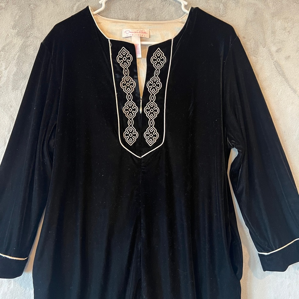 Oscar de la Renta L Black Velvet Lounge‎ Robe Cream Trim Elegant Cozy Womens